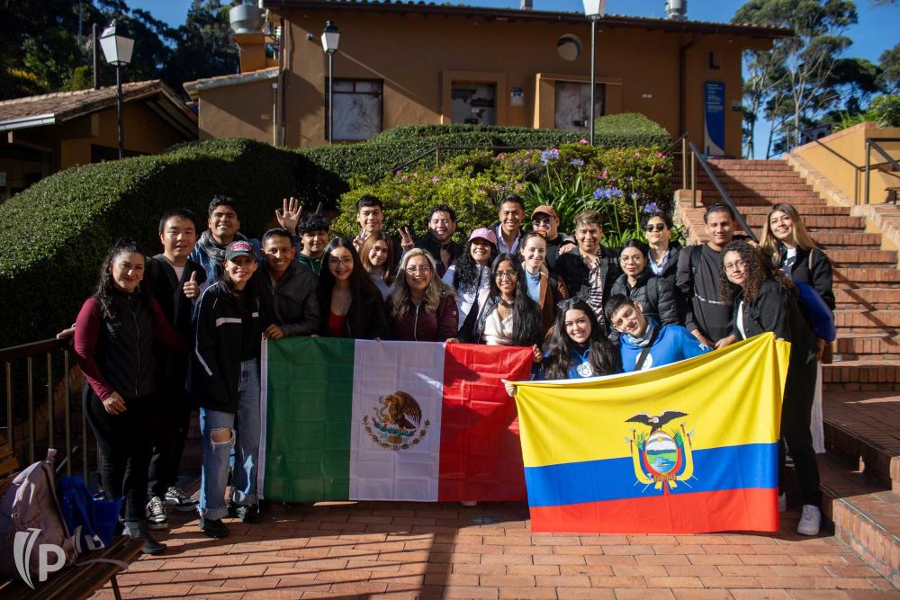 El Poli Bogotá abrió sus puertas a estudiantes y asistentes internacionales en un intercambio lleno de experiencias