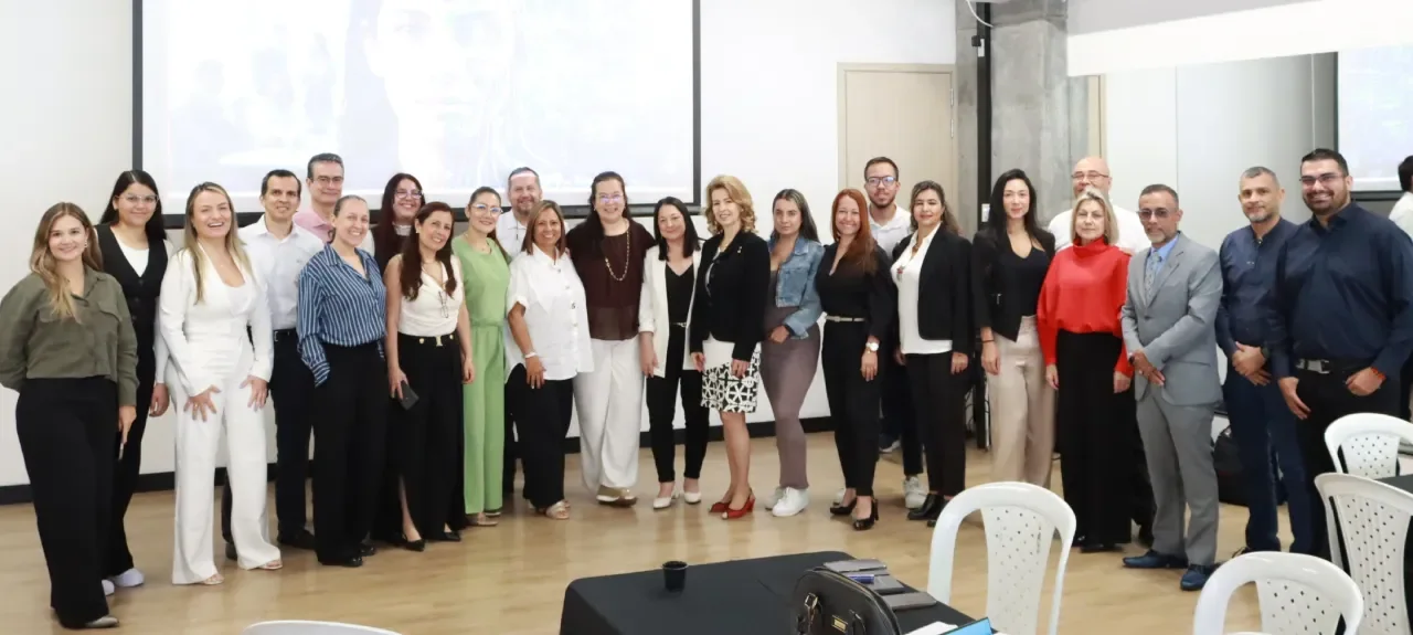 Desayuno Empresaria Sector Salud