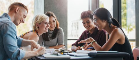 Estudia en otros lugares del mundo desde casa