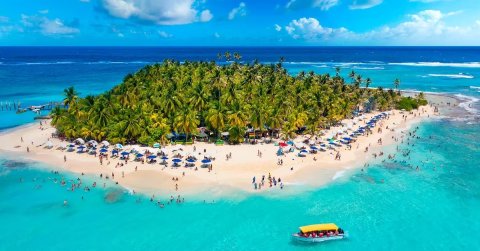 Turistas en isla de San Andrés