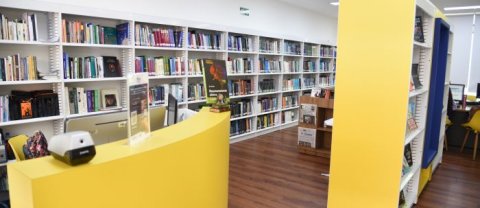 visitar un campus universitario